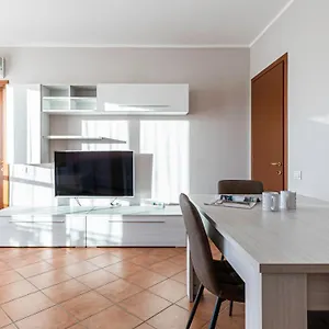 https://piazza-alboreto-72.it-lombardy.com